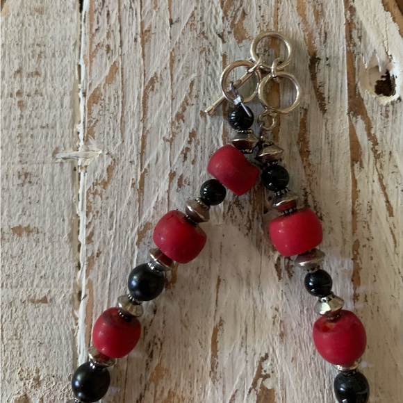 Vintage Sterling Silver, Coral, and Black Onyx Necklace - Picture 5 of 5